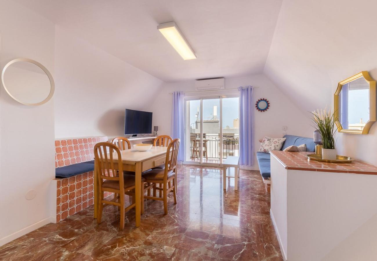Reformado Apartamento En El Centro Con Vista Al Mar Torremolinos Kültér fotó